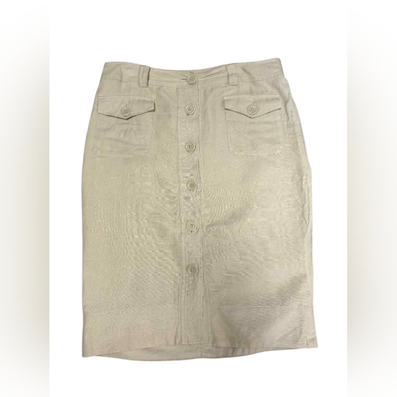 Banana Republic Khaki-Coloured Pencil Skirt, Size 8 EUC - Picture 4 of 6